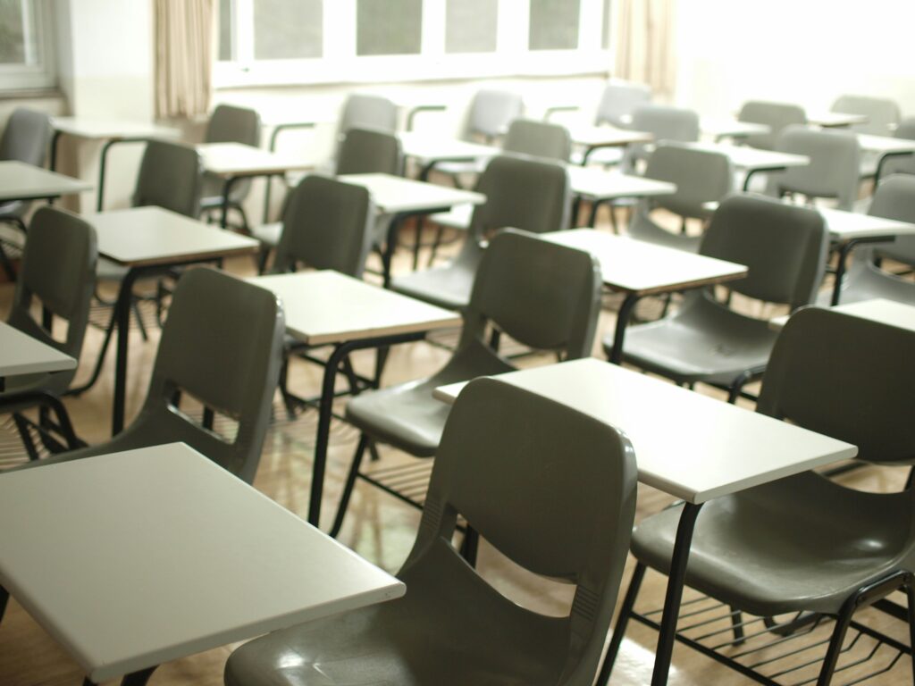 A picture of an empty classroom