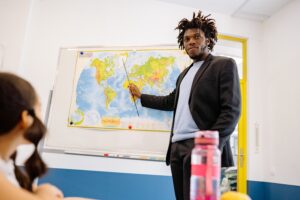 This is how to choose the right - Brains & Butter tutor